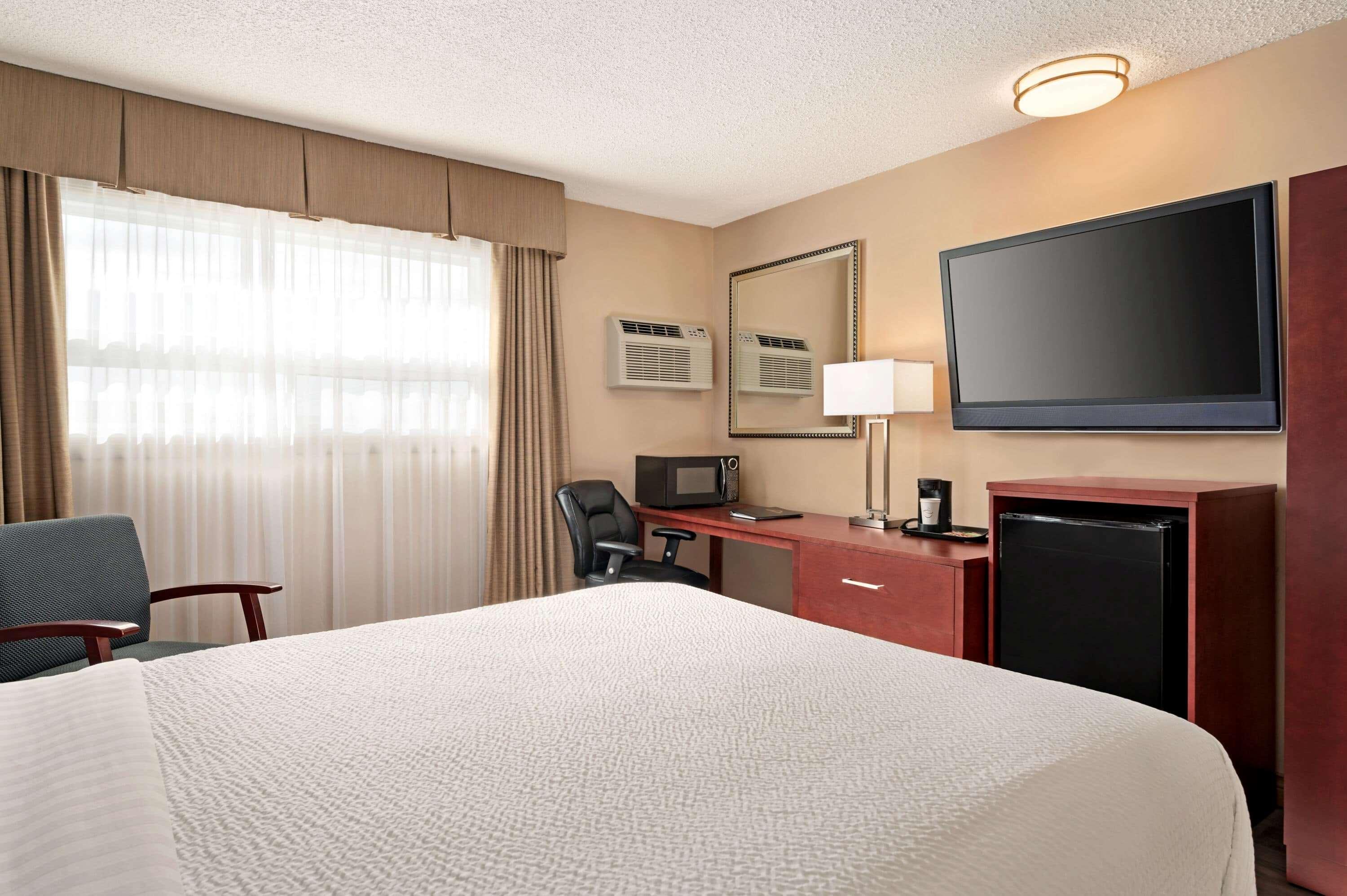 Days Inn By Wyndham Fredericton Exterior photo