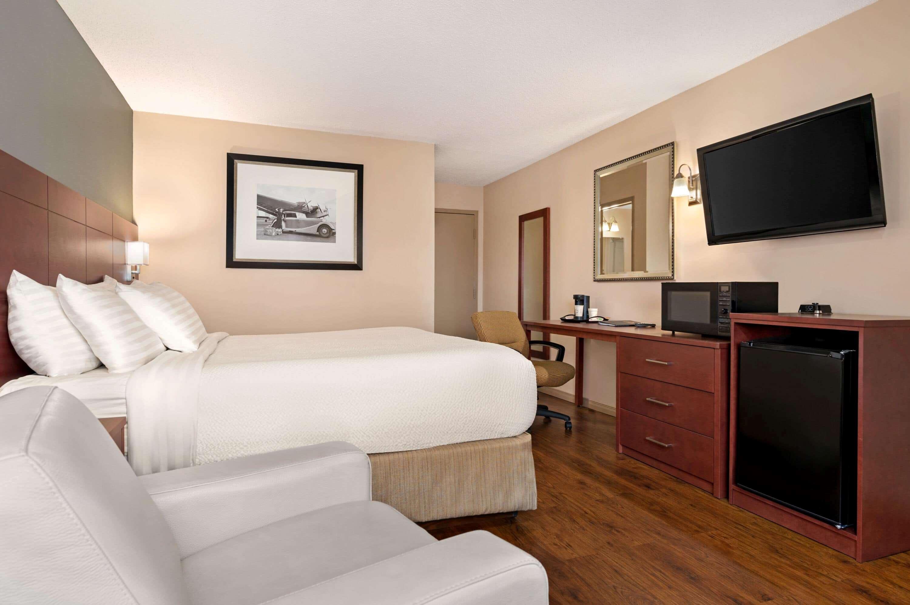 Days Inn By Wyndham Fredericton Exterior photo